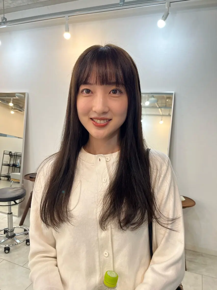 ロング カット 縮毛矯正 eri kinjoのヘアスタイル