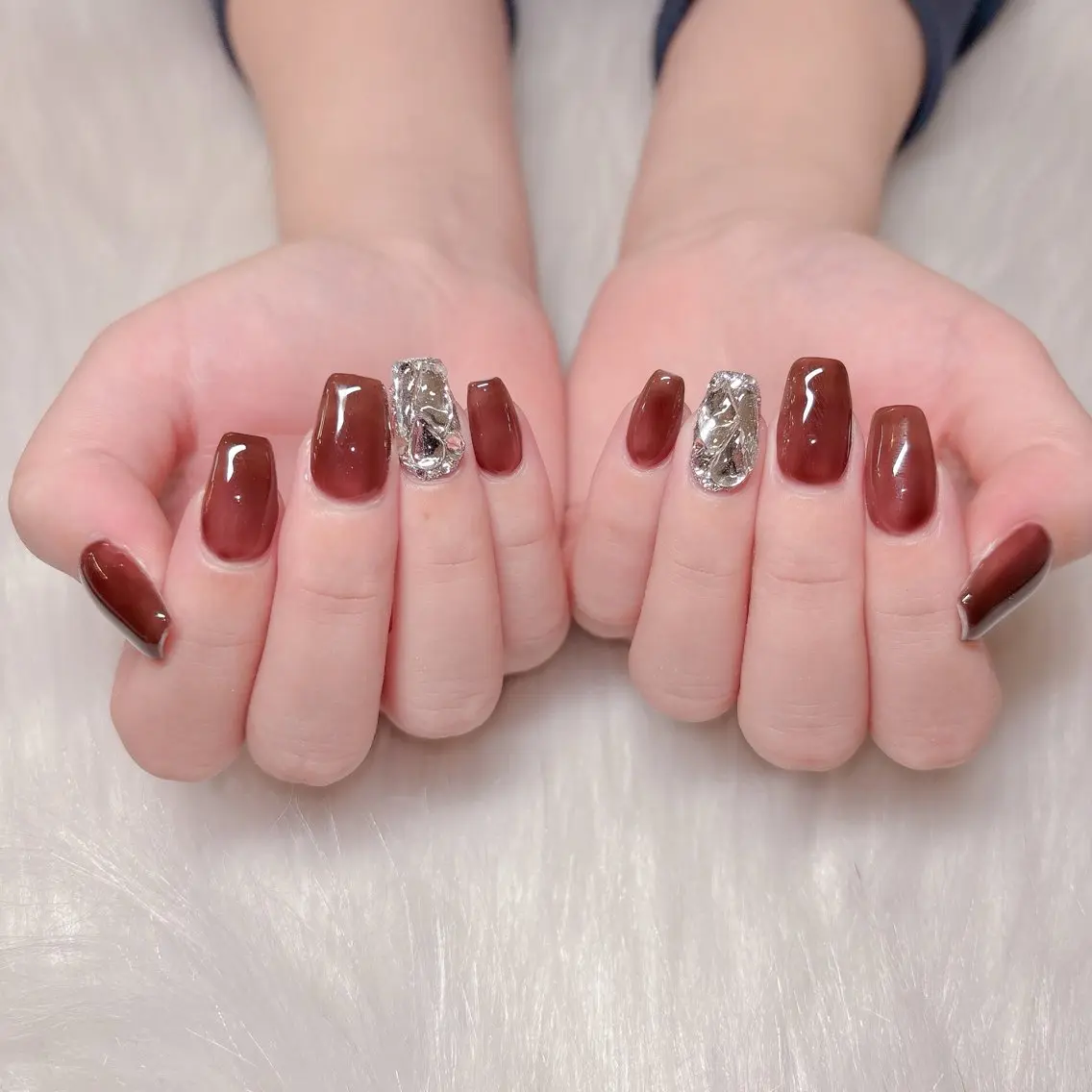 ネイル キラキラネイル ハンドネイル 中野駅徒歩5分💅 ラクロレのネイルデザイン
