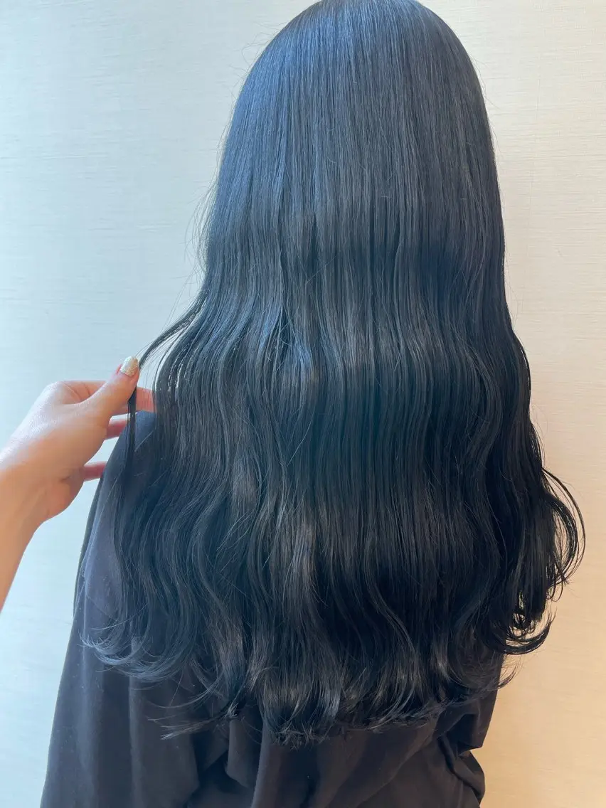 ロング カット ヘアカラー 💿 kanna💿のヘアスタイル