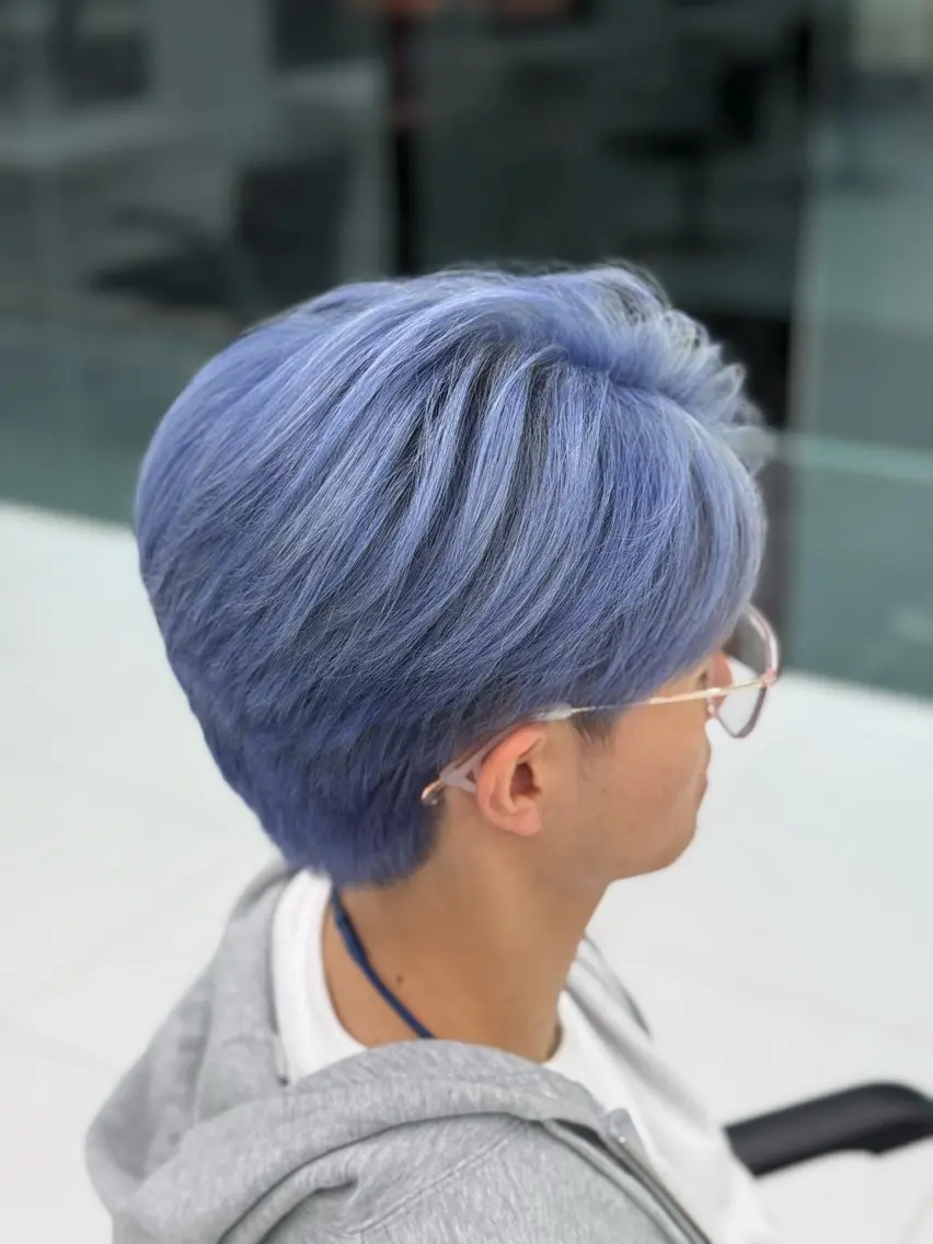 カラー メンズ ブルーカラー ヘアカラー 渋谷ブリーチカラー/ デザインカラー/優希のヘアスタイル
