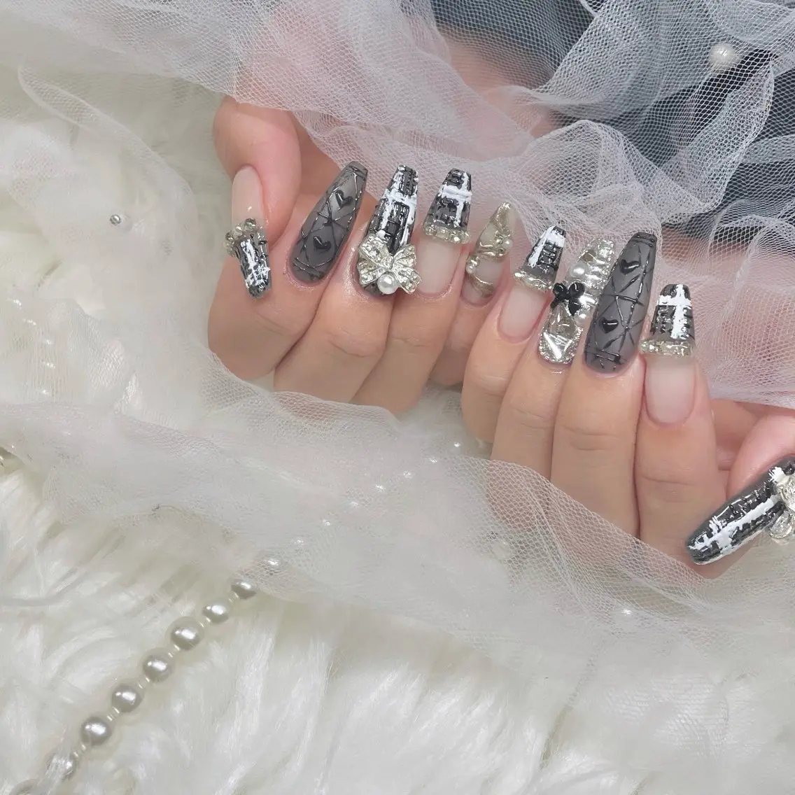 ネイル アートネイル ハンドネイル Blue daisy RIN🎀のネイルデザイン