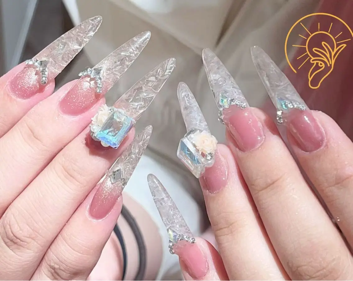 ネイル チークネイル 長さ出し フレンチネイル ガーリー 韓国ネイル SunNail池袋駅 ワンホンネイルのネイルデザイン