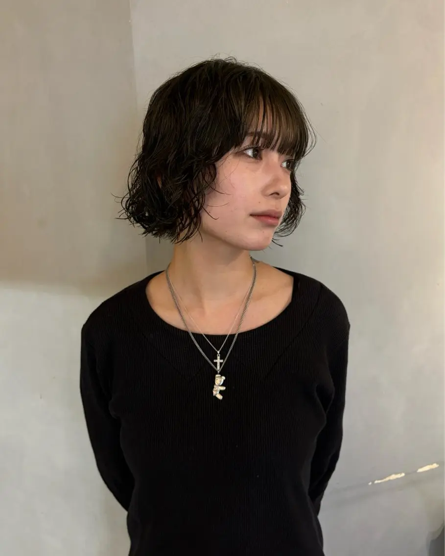 ショート パーマ ボブ ストレートパーマ カット パーマ 大阪|似合わせパーマ ヤマシタミウ🌀のヘアスタイル