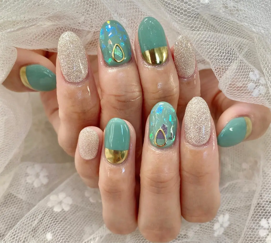 ネイル Luna K.のネイルデザイン