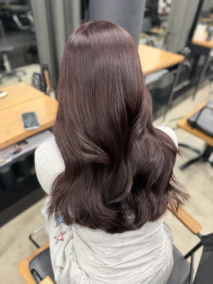 ロング ピンクブラウン 高橋 蛍瑠のヘアスタイル