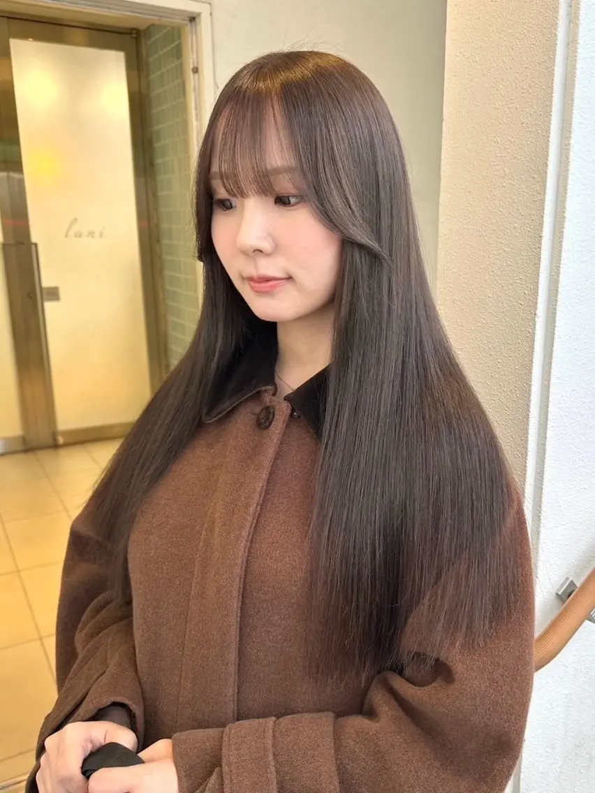 ロング カラー バレイヤージュ ブリーチ ケアブリーチ グレージュ ハイライトカラー lani ブリーチ /ダブルカラーのヘアスタイル