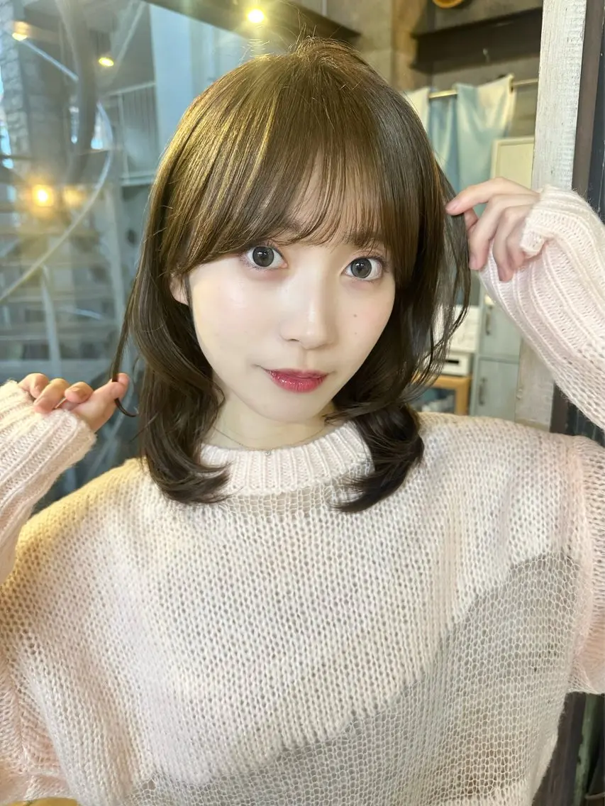 セミロング カラー 櫻坂ヘアメ美容師 すず花🌸のヘアスタイル