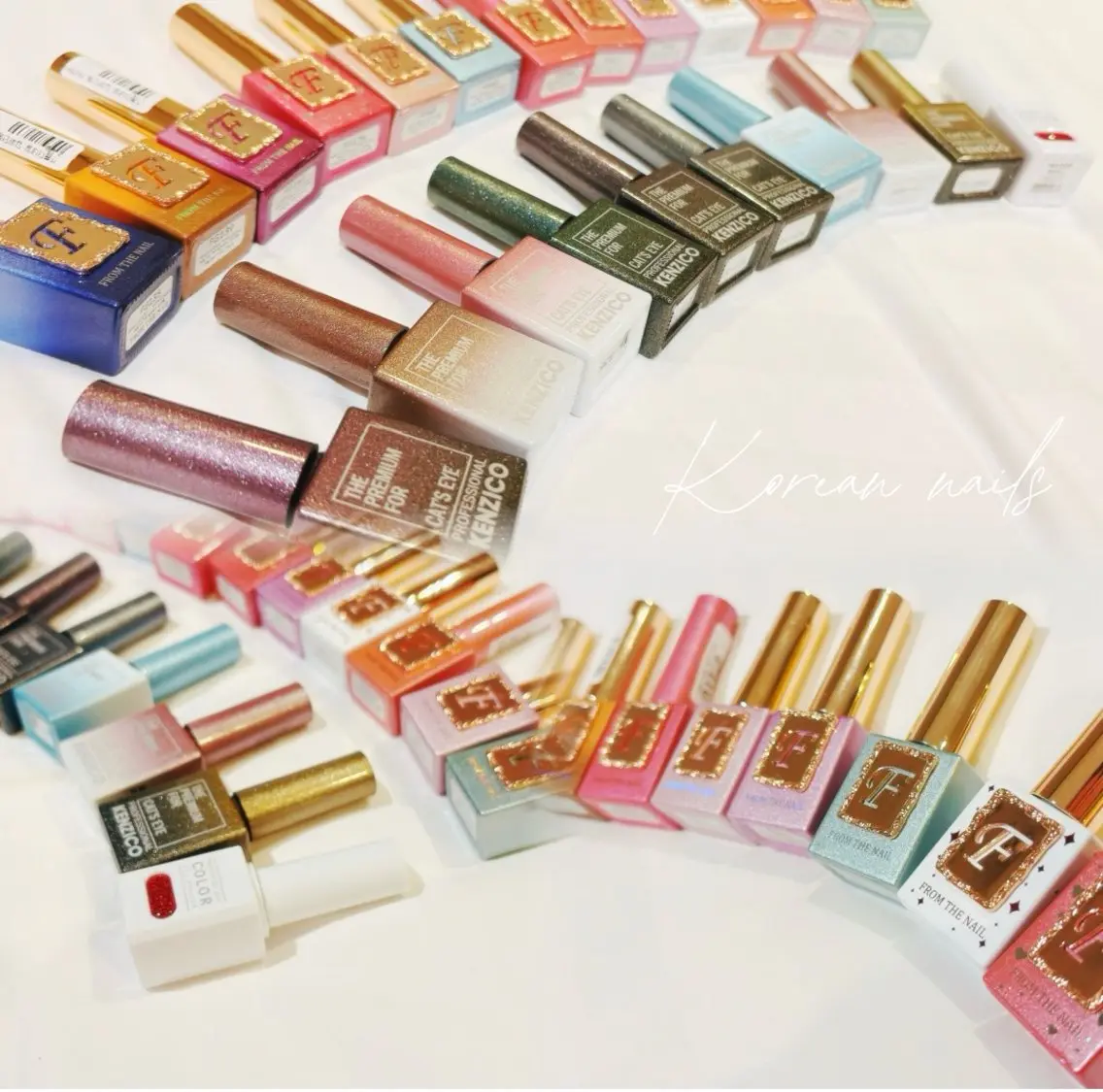 ネイル ジェルネイル キラキラネイル 韓国ネイル マグネットネイル ハンドネイル nailsalon Ecliaのネイルデザイン