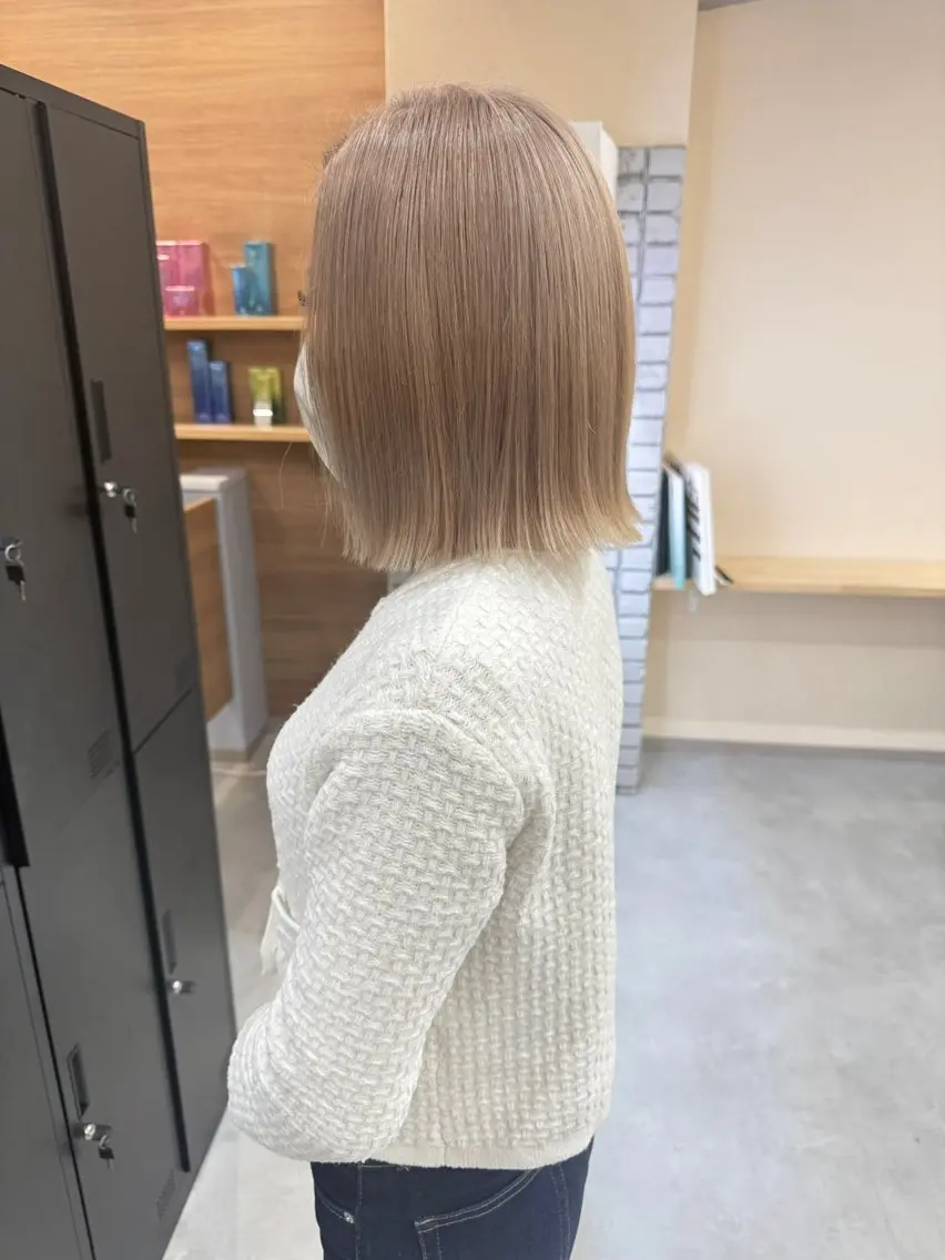 ミディアム ヘアカラー suii..hair designのヘアスタイル