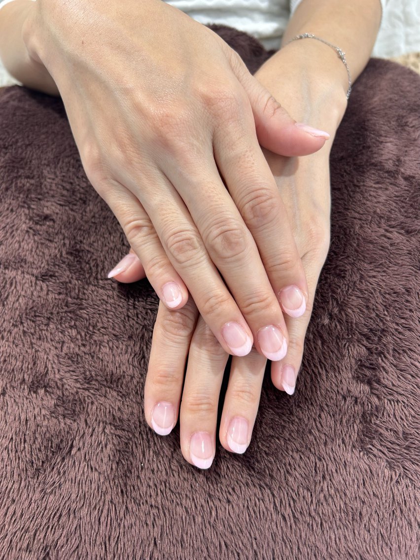 ネイル フレンチネイル ピンク LUCULIA 三田のネイルデザイン