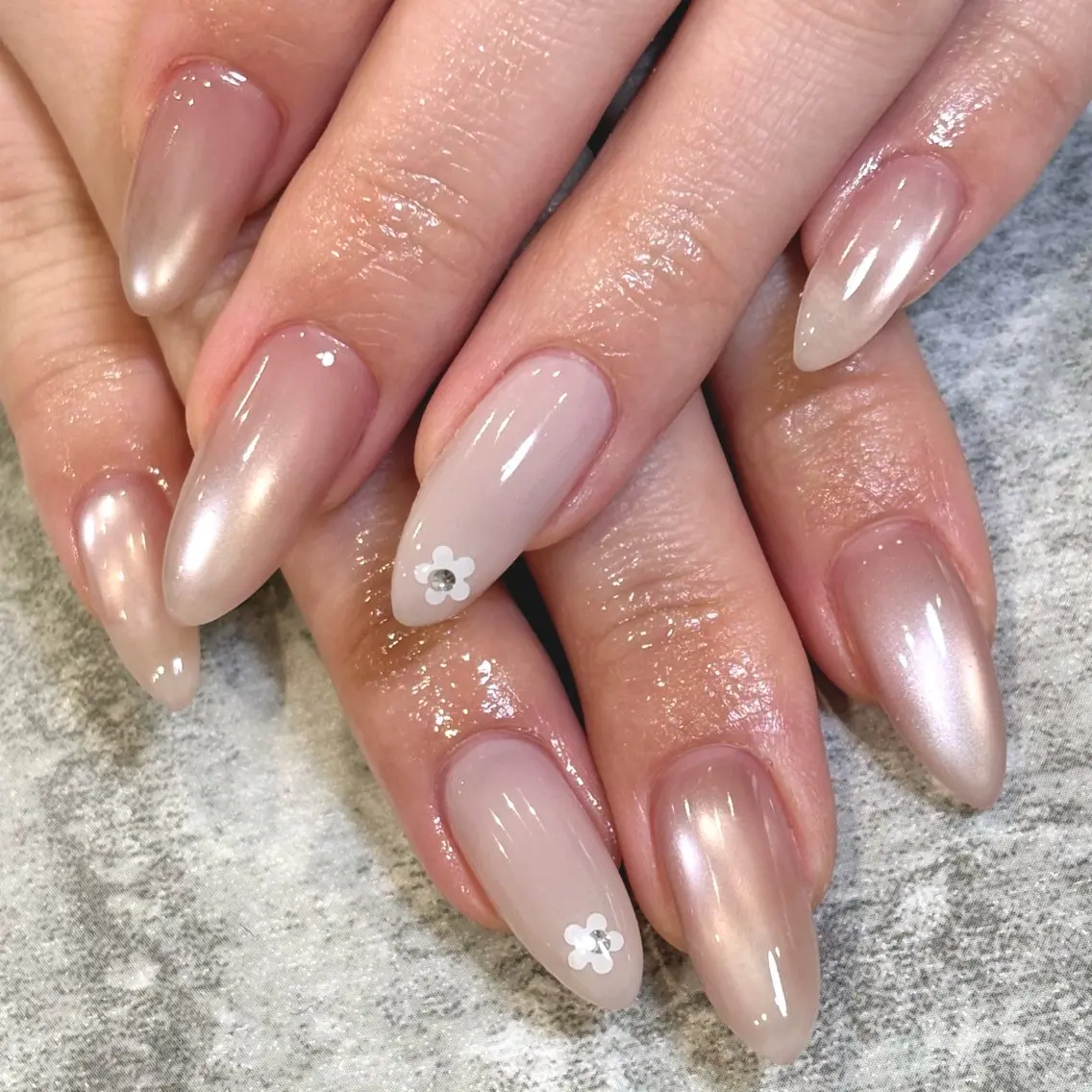 ネイル ピンク 春ネイル ハンドネイル Platluce. AINAのネイルデザイン