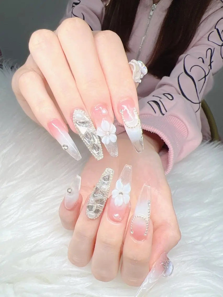 ネイル ハンドネイル Lee Nails チップ長さだし専門店のネイルデザイン