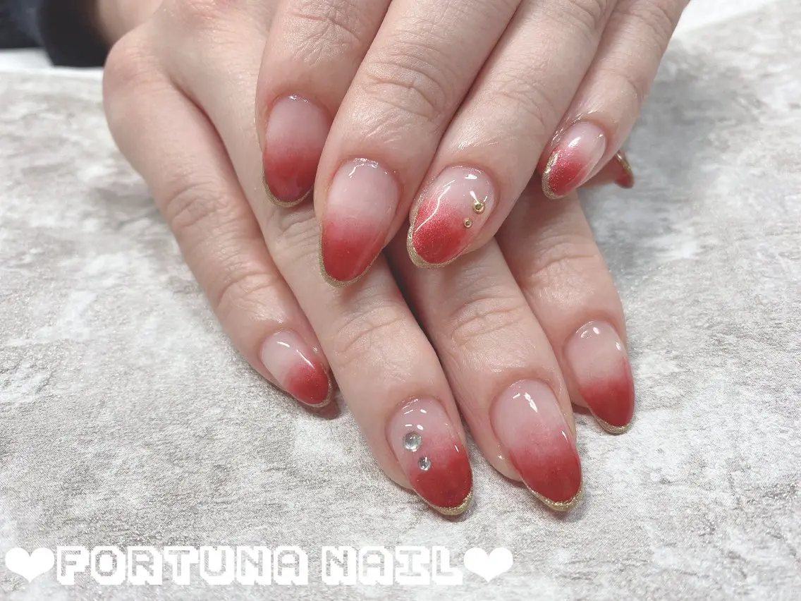 ネイル Nail •Head スパFortunaのネイルデザイン