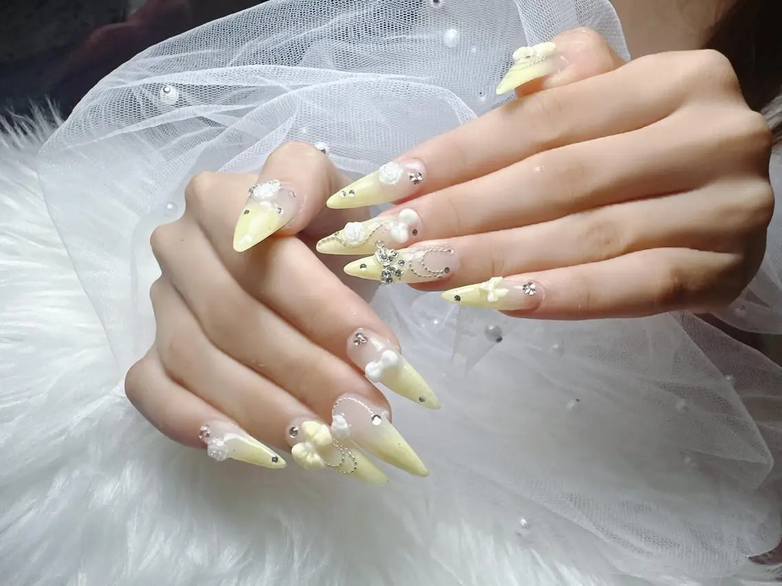 ネイル 韓国ネイル 水色 マグネットネイル ニュアンスネイル オフィスネイル ハンドネイル Hana Rose Nailのネイルデザイン