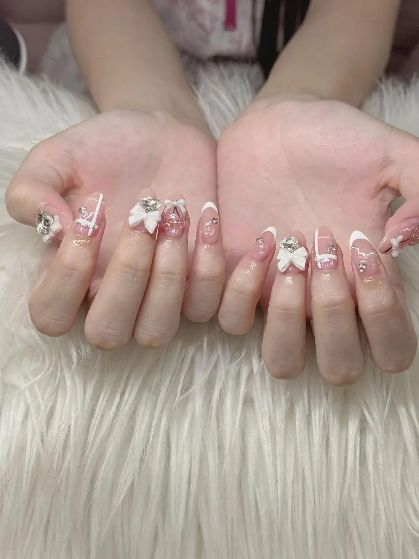 ネイル 長さ出し グラデーション 卒業式 キラキラネイル マグネットネイル ハンドネイル Lee Nailsのネイルデザイン