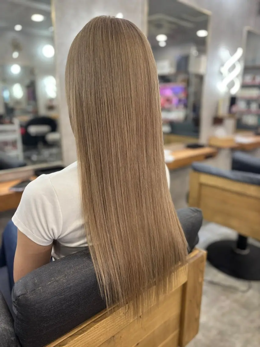 ロング カラー ブリーチ エクステ 🦋 SHION 🦋のヘアスタイル