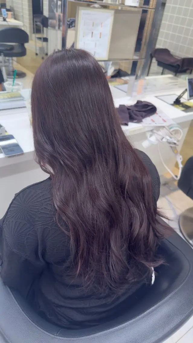 カット ヘアカラー トリートメント 透明感×ワインレッド 🍒𝐘𝐮𝐤𝐚のヘアスタイル