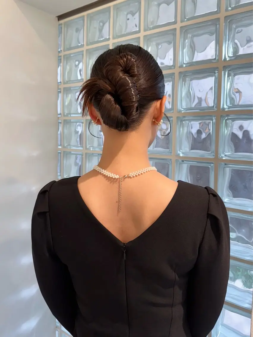 ロング カラー ヘアアレンジ ヘアセット mina 🌷のヘアスタイル