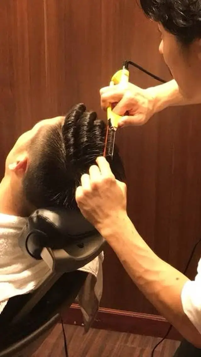 ショート パーマ 荒岡 洋宣のヘアスタイル
