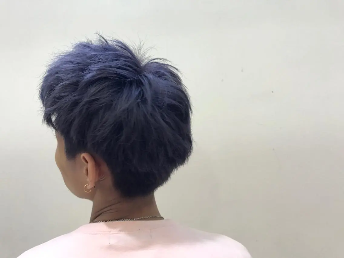 カラー メンズ ブルーカラー シルバー AMI ウルフパーマ/メンズのヘアスタイル