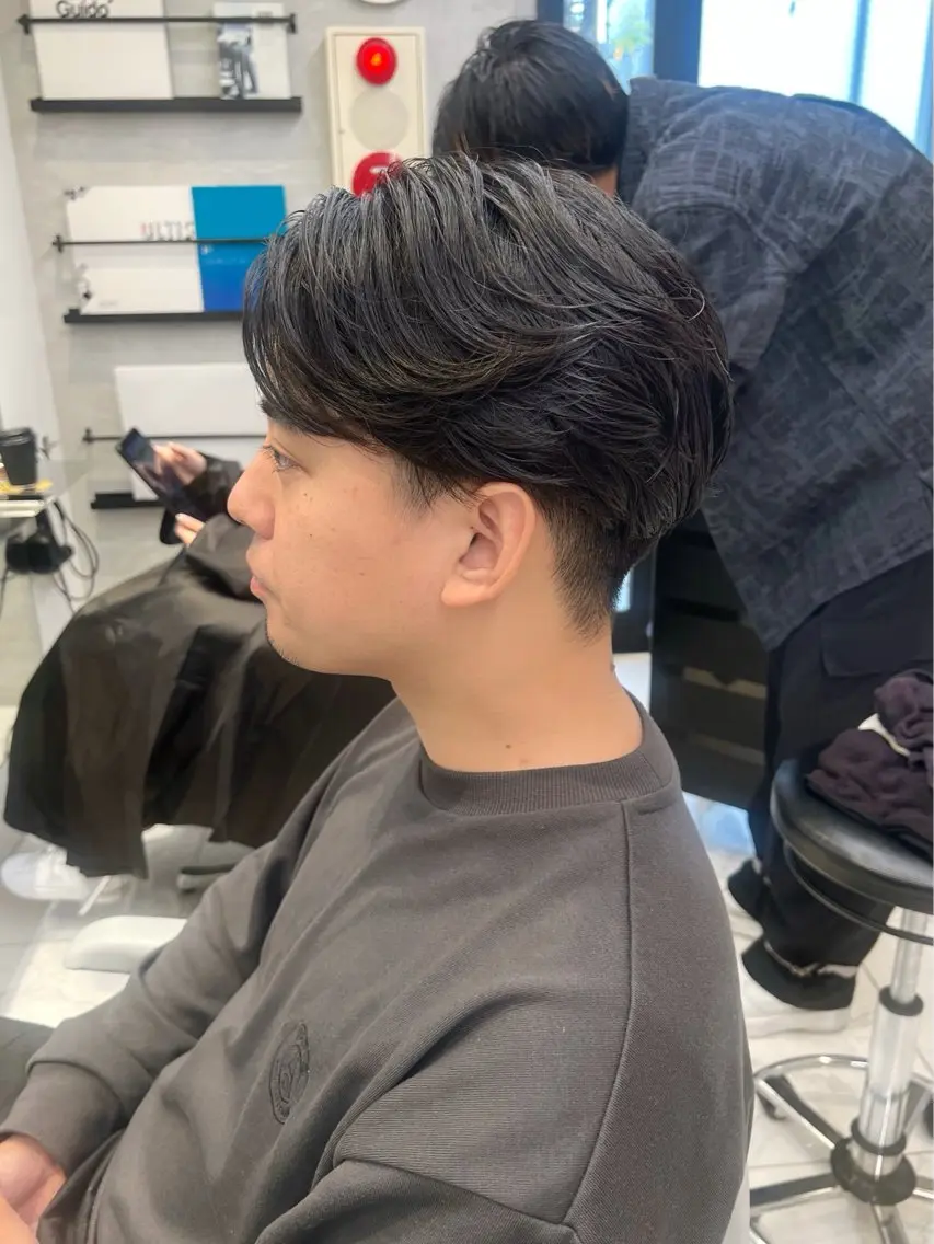パーマ メンズ メンズパーマ ニュアンスパーマ カット パーマ トリートメント ヘッドスパ ヘアセット 艶くすみカラー /縮毛/川添桃花のヘアスタイル