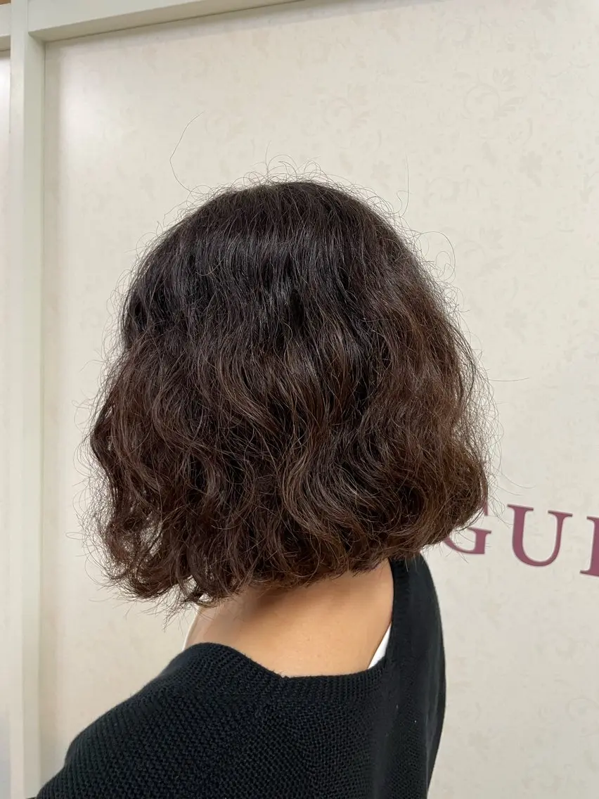 ミディアム カラー ボブ くせ毛 ﾅﾁｭﾗﾙ艶ｶﾗｰ 戸田めぐみのヘアスタイル