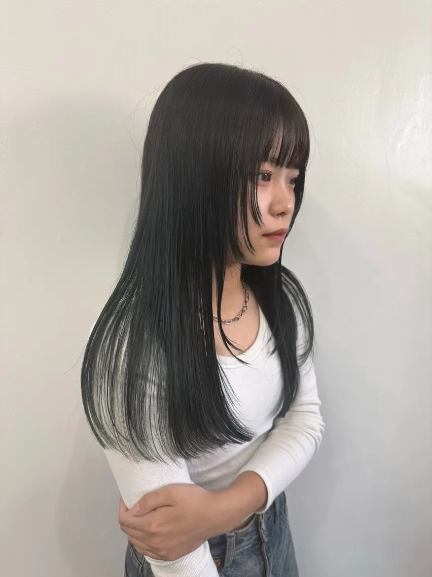 ロング レイヤーカット kotoha .のヘアスタイル