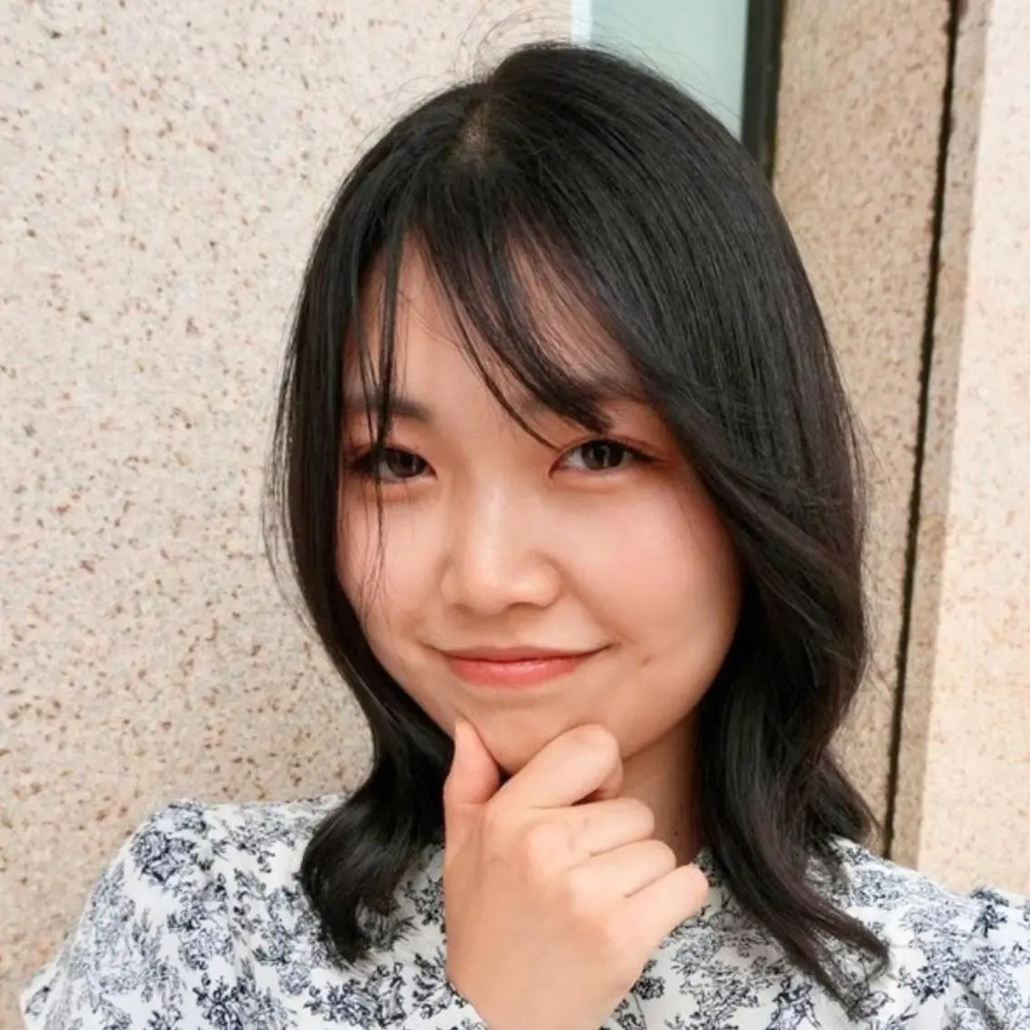 ミディアム パーマ シースルーバング 小顔カット ❇️安達 優心❇️ レイヤー/艶髪特化のヘアスタイル