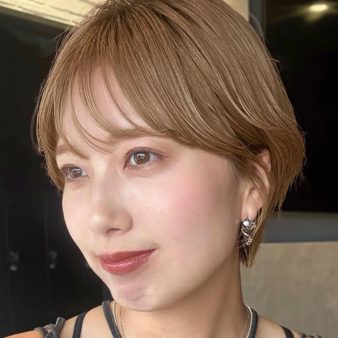 ショート カラー ベージュカラー ブリーチ ダブルカラー 似合わせカット 顔まわり🥨レイヤー /透明感/水口舞奈のヘアスタイル