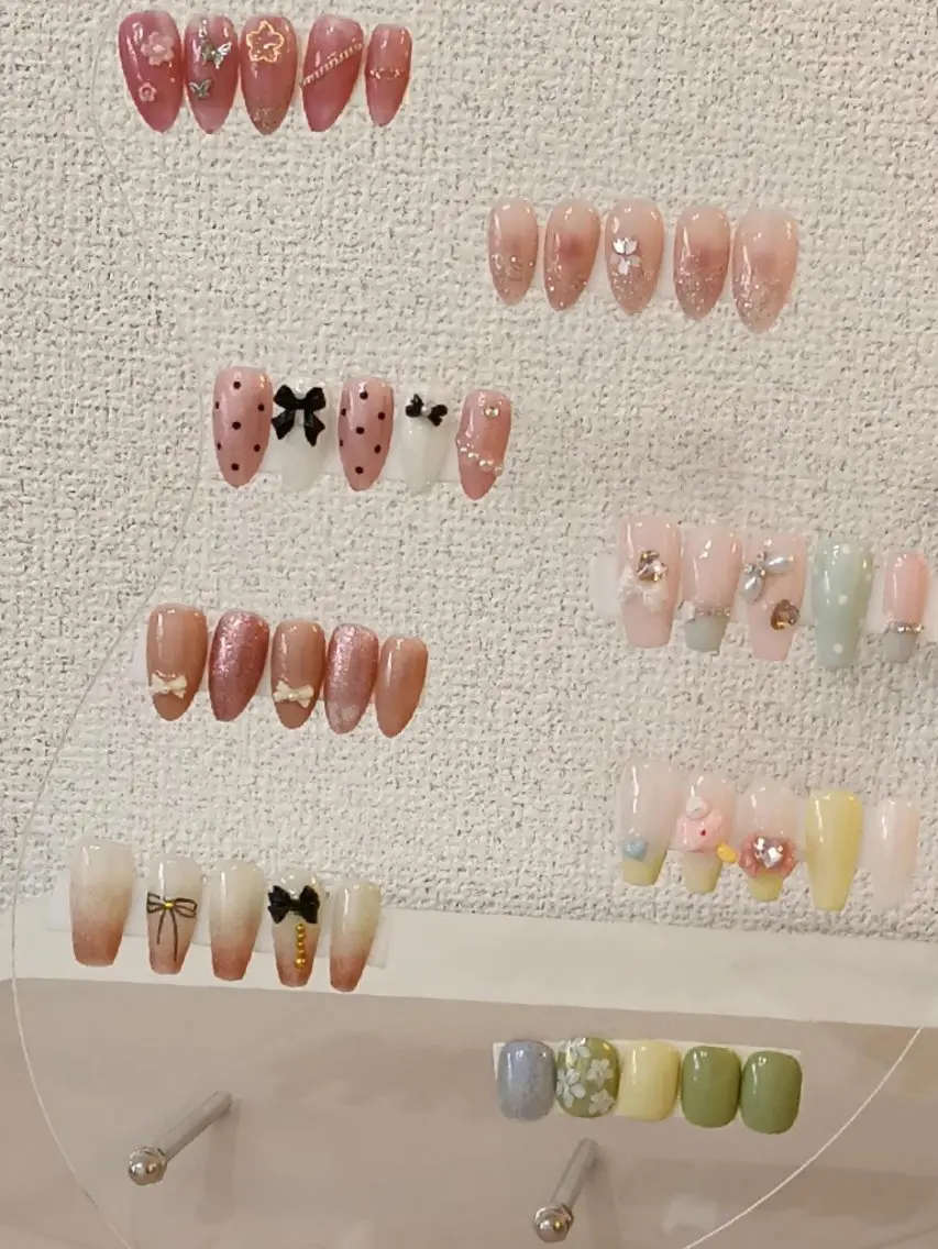 💥定額ネイル、色とパンツ 変更可能🎀の写真