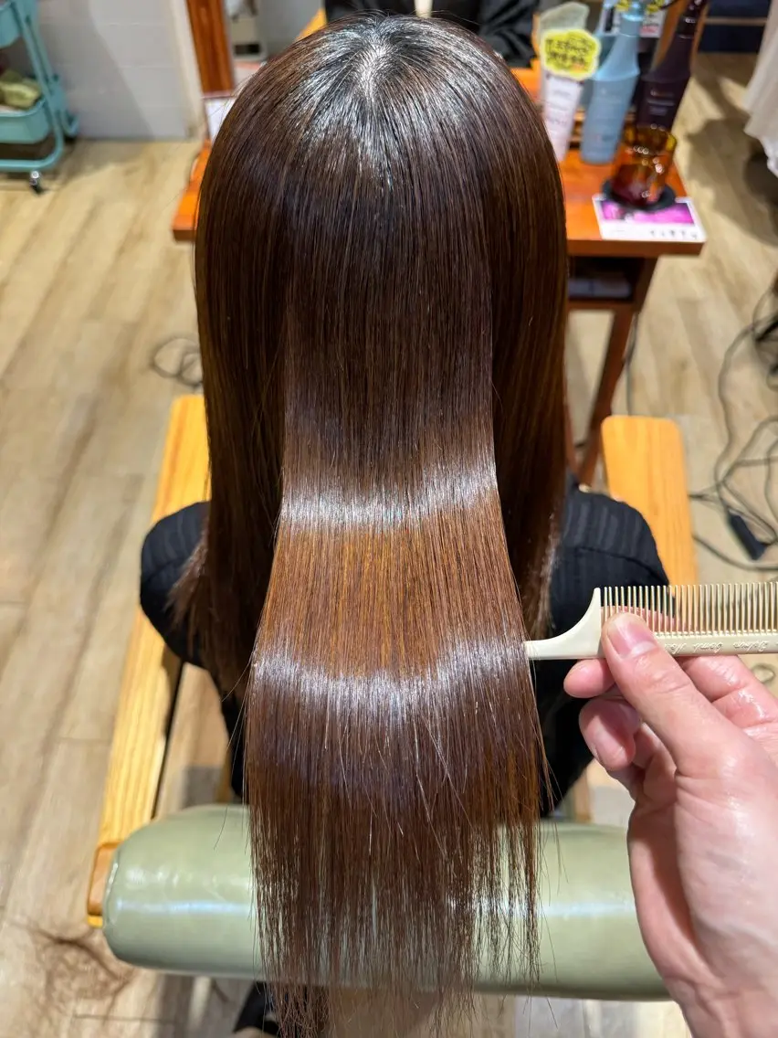 セミロング カット 縮毛矯正 トリートメント 艶美髪マスター 店長✂︎YUKKEのヘアスタイル