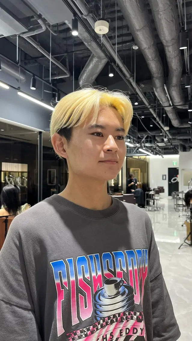 メンズ メンズブリーチ メンズハイトーン 石塚 瑛里菜のヘアスタイル