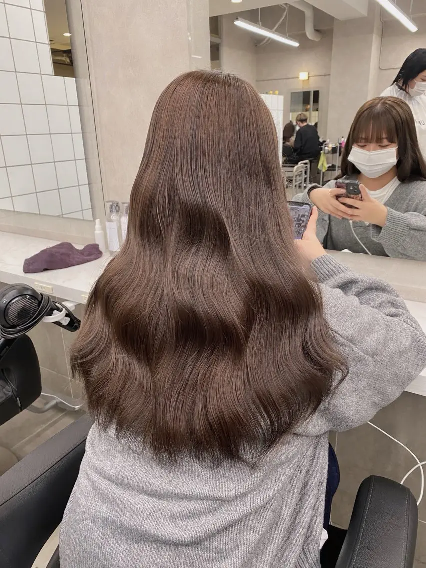 カラー ヘアカラー トリートメント ブリーチ縮毛矯正飛我 韓国ヘア🫧のヘアスタイル