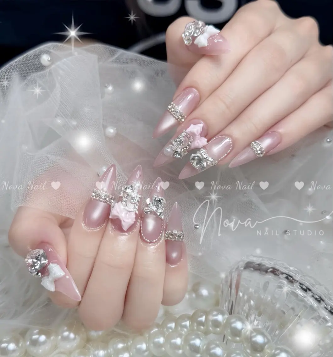 ネイル ハンドネイル ハンドケア Kitty Nail Novaのネイルデザイン