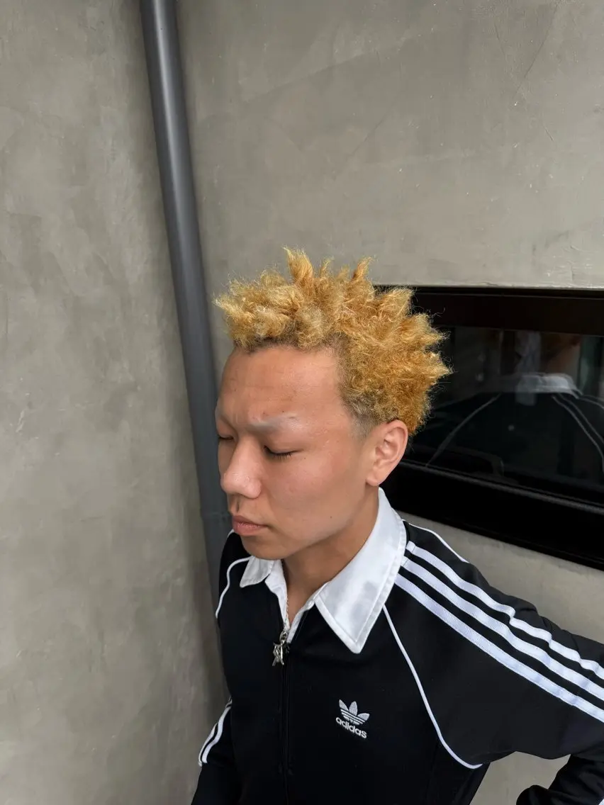 パーマ メンズ メンズブリーチ メンズパーマ パーマ 松島 吏玖のヘアスタイル