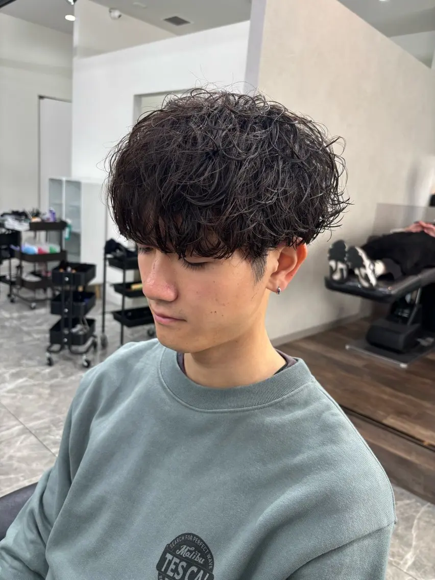パーマ メンズ カット パーマ メンズスタイリスト✨ 助川龍哉のヘアスタイル