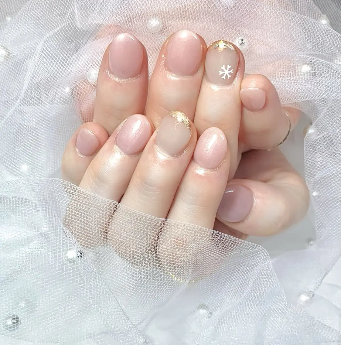 ネイル ワンカラーネイル ピンク 冬ネイル クリスマス 【chatnoir】 MIYUのネイルデザイン