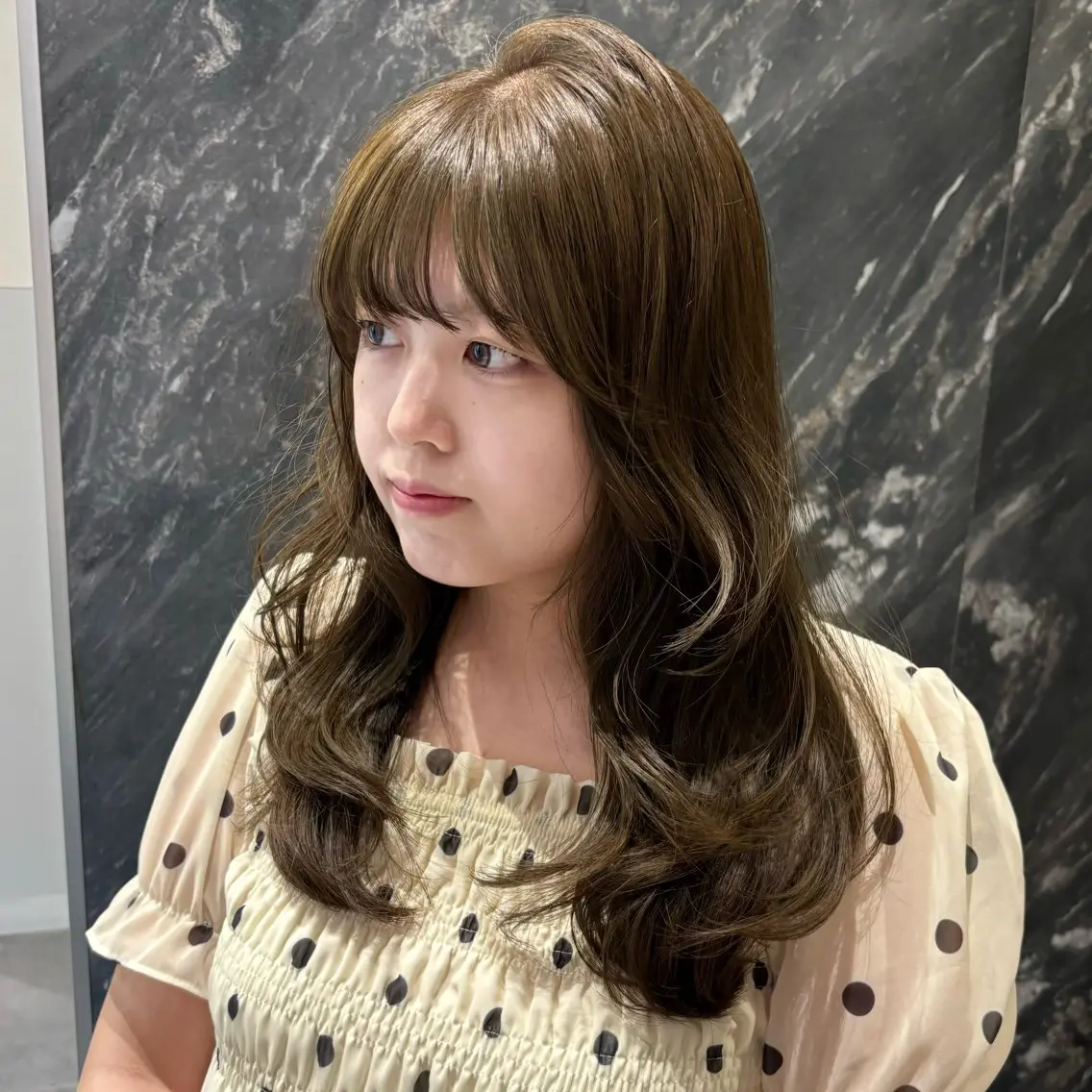 ロング カット ヘアカラー トリートメント 盛れる透明感カラー momokaのヘアスタイル