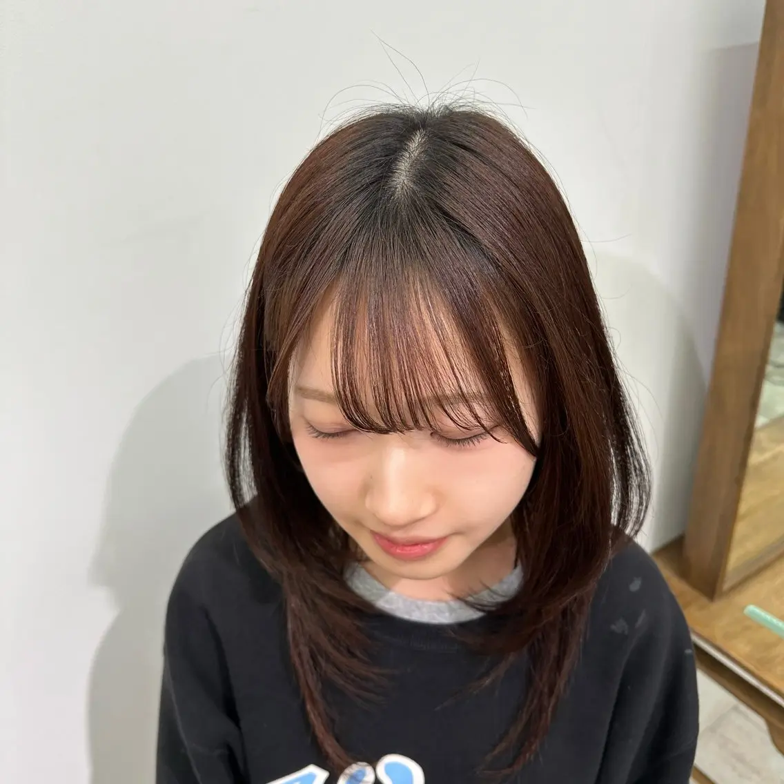 ミディアム レイヤーカット 渡邊 七海のヘアスタイル