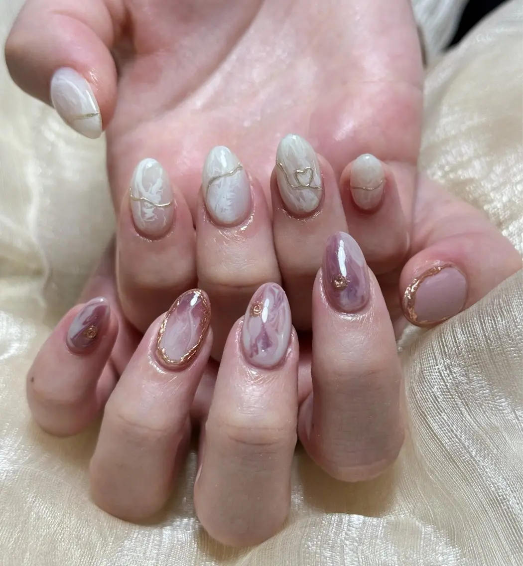 ネイル オーロラネイル チークネイル フレンチネイル ジェルネイル ガラスフレンチ ハンドネイル Nail Jolieのネイルデザイン