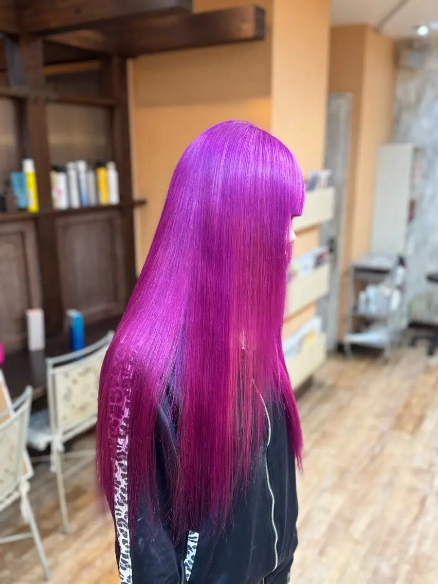 ロング ロング ヘアカラー moremuu 舞桜🤍🫧のヘアスタイル