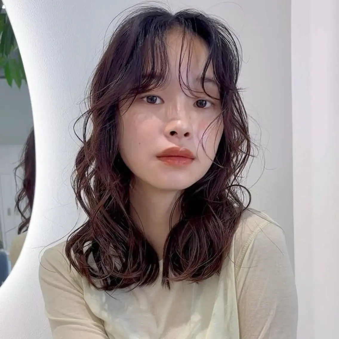 セミロング パーマ セミロングパーマ デジタルパーマ mina / 透明感ベージュカラーのヘアスタイル