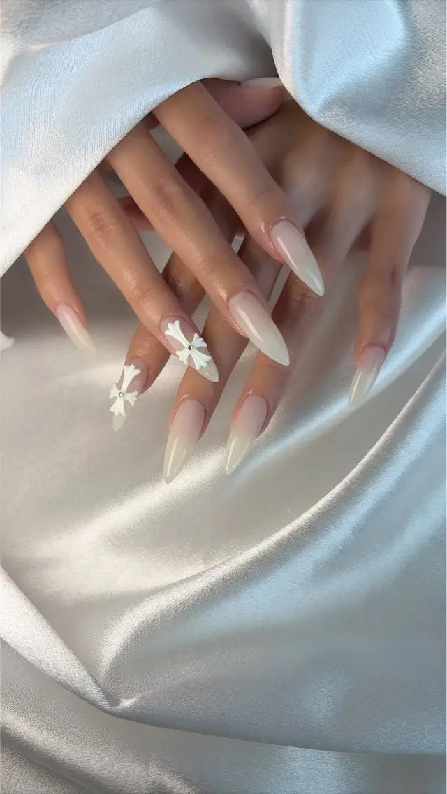 ネイル ロングネイル ハンドネイル Kayo 💅のネイルデザイン