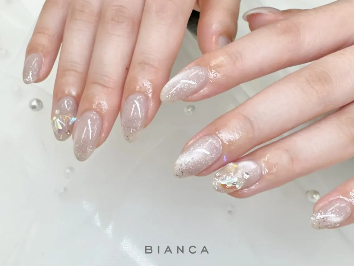 ネイル Bianca 石井🎀のネイルデザイン