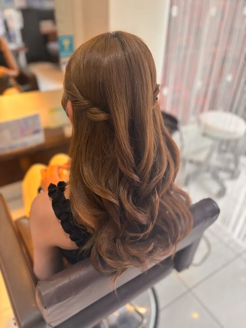 セミロング ヘアアレンジ ヘア&メイク💄 TAIKIのヘアスタイル