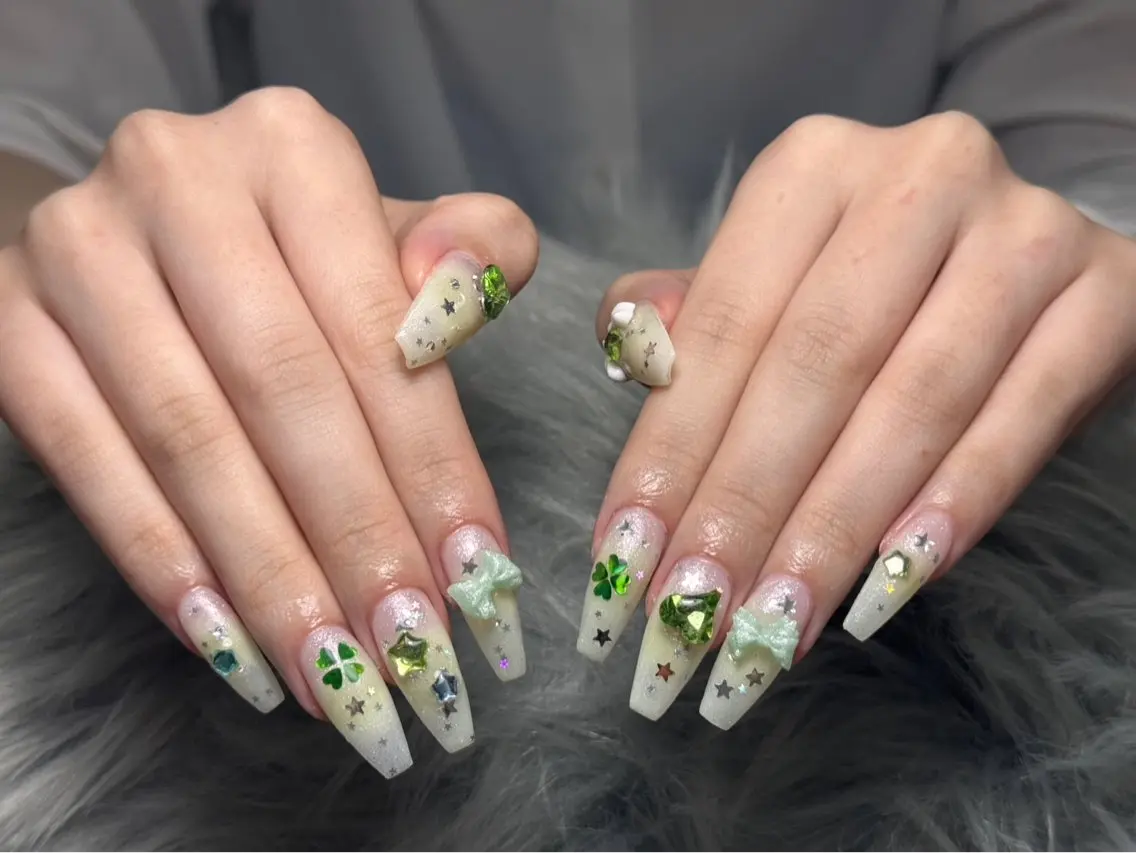 ネイル アートネイル ジェルネイル グラデーション マグネットネイル ニュアンスネイル ハンドネイル Ryu nail studioのネイルデザイン
