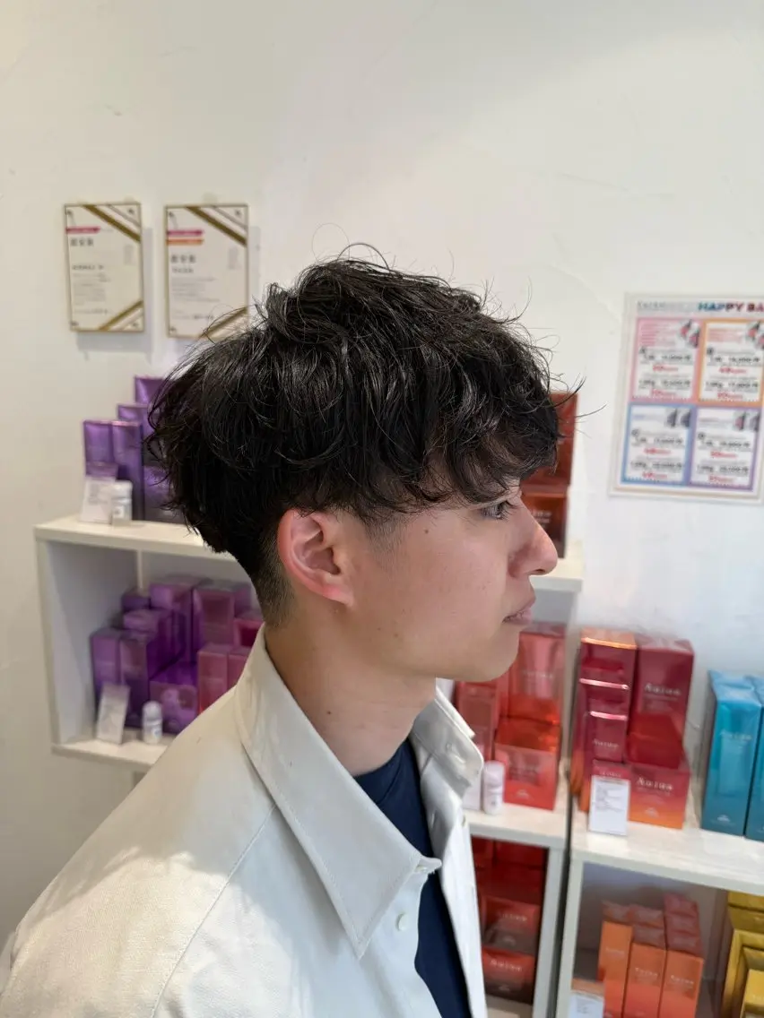 ショート パーマ メンズ カット パーマ トリートメント メンズ特化型美容師 栗山勇人のヘアスタイル
