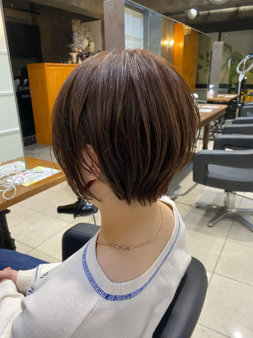 ショート カラー ベージュカラー モカベージュ ショートヘア 透明感カラー🌿 グレージュ🐺陽介のヘアスタイル