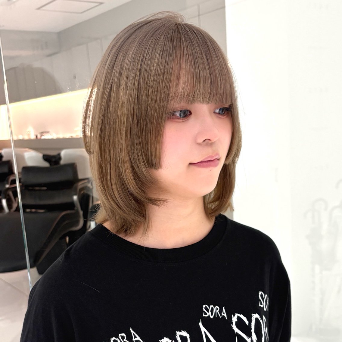 ミディアム カラー ベージュカラー ブリーチ ヘアカラー ココナ./ 昭島/立川のヘアスタイル