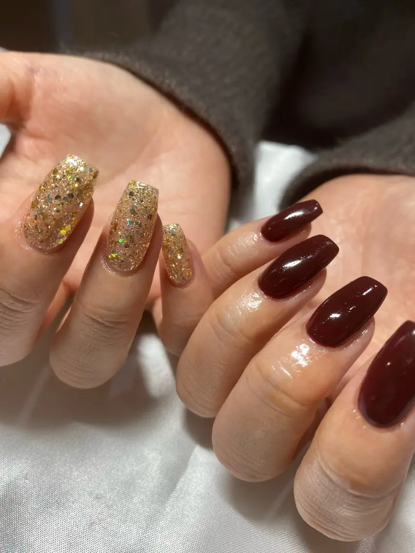 ネイル ボルドー ゴールド ハンドネイル REINA ルレイル心斎橋のネイルデザイン
